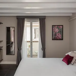 https://santarella-guest-house.it-lombardy.com