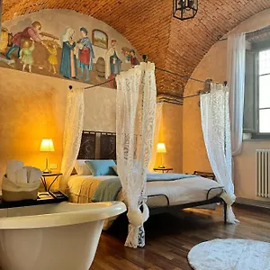 Corte Dei Nobili Lucca